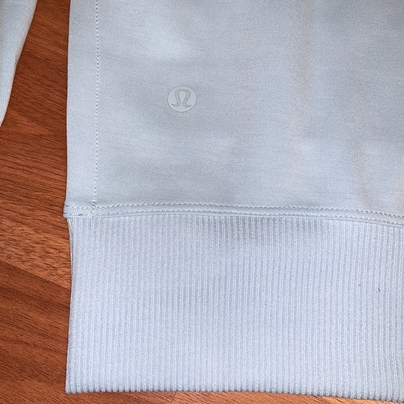NWT Lululemon Athletica Softstreme Turtleneck Pullover - Picture 11 of 12
